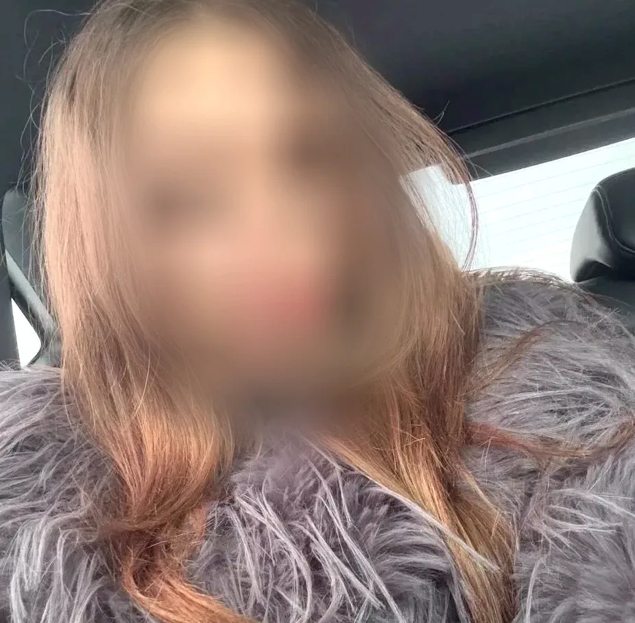 Anita, 19