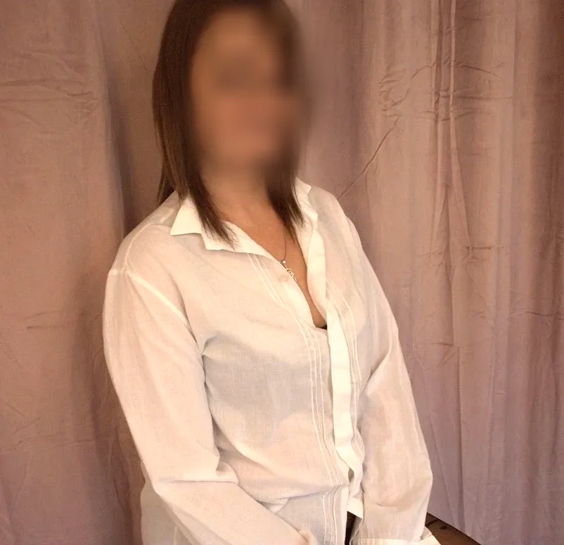 Beáta, 38
