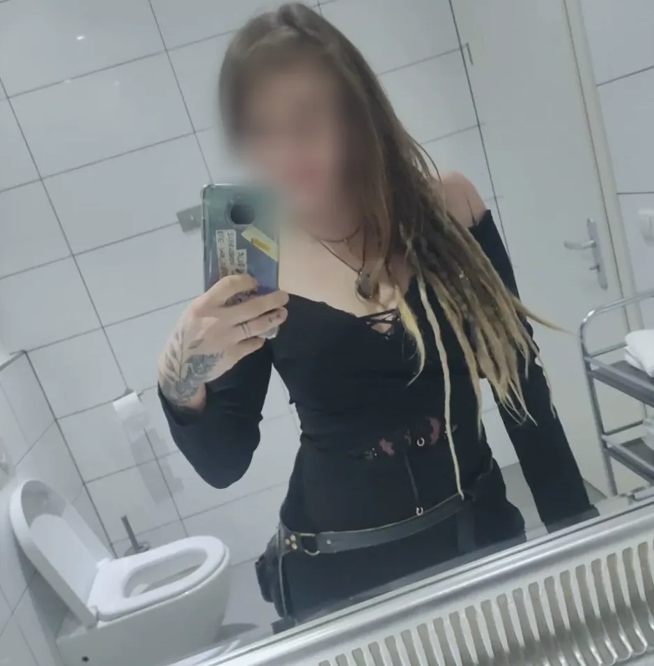 Donátella, 30