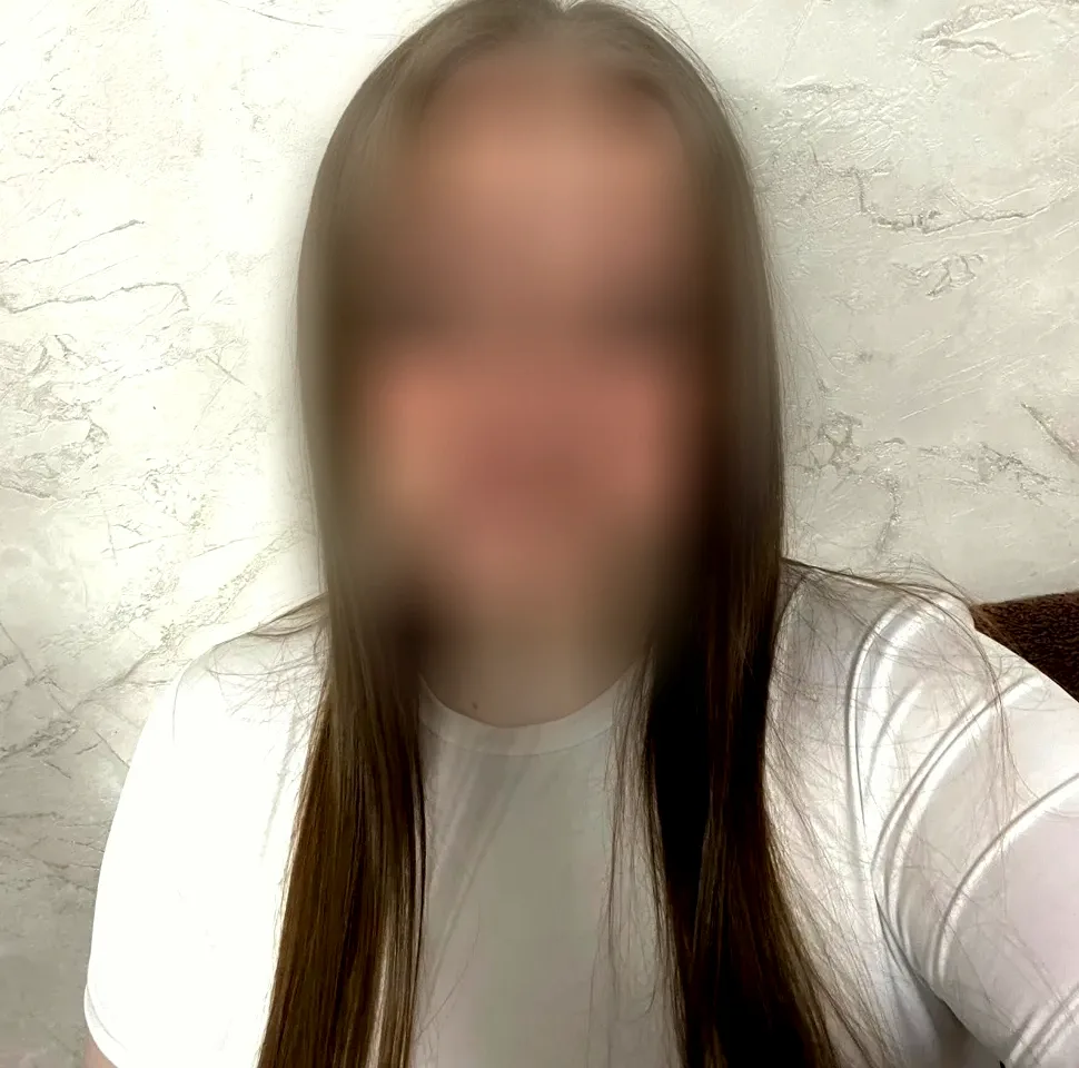 Julianna, 21
