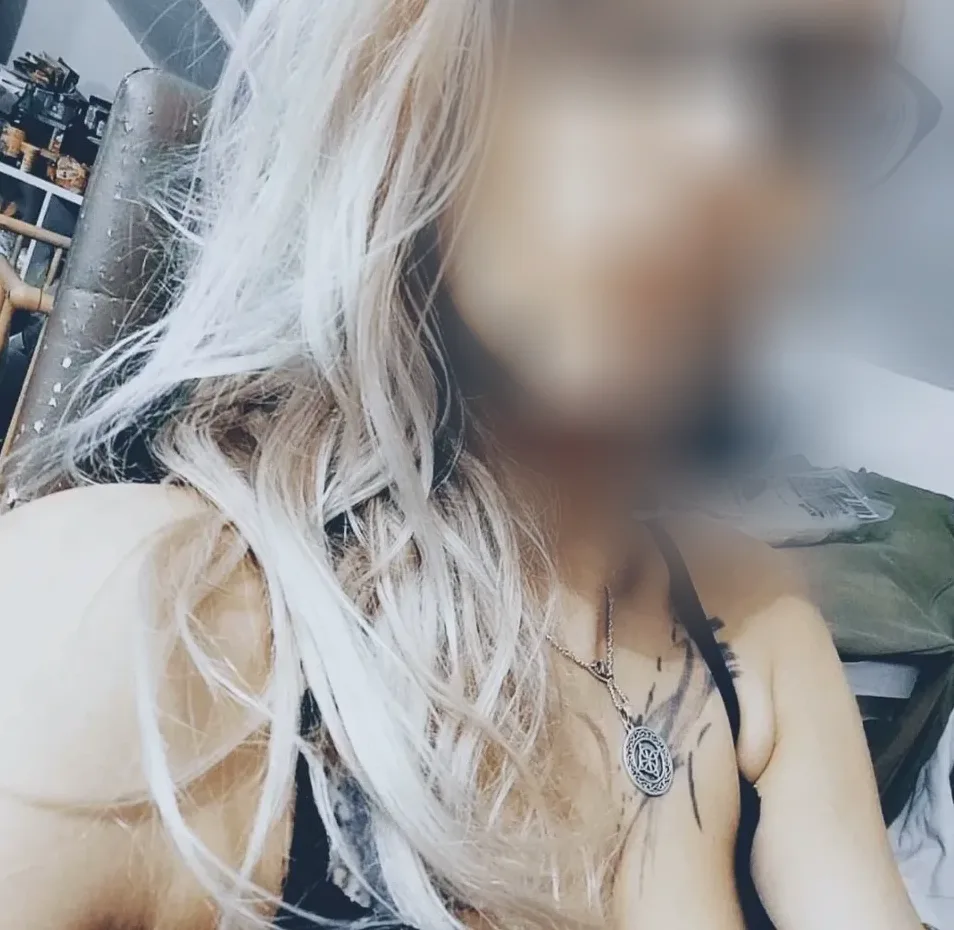 Mira, 30