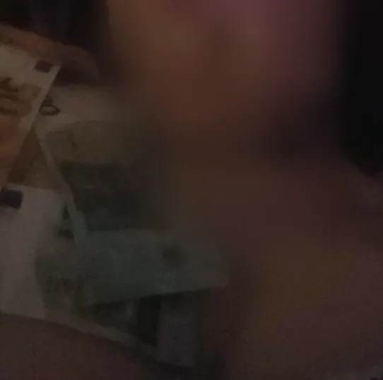 Szabina, 29