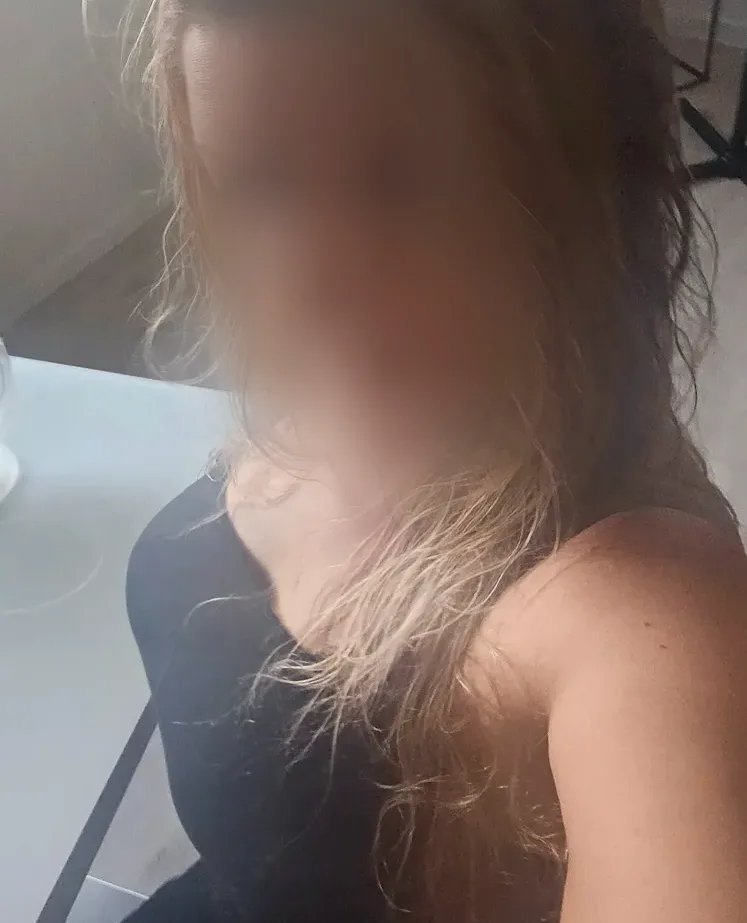 Zsanett, 31
